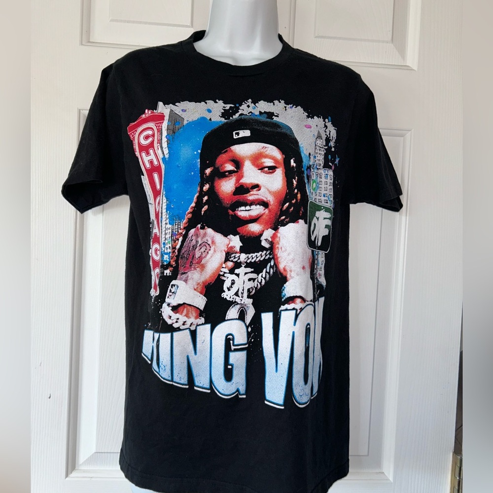 Von t-shirt size small